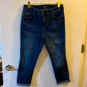 Women’s Capri Jeans